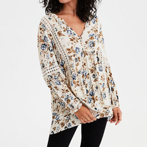 New American Eagle Floral Lace Blouse in Cream